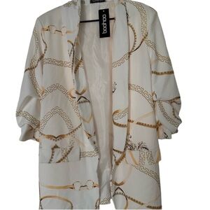 Boohoo size 14 ivory or cream w/ gold print blazer with shirred 3/4 sleeve